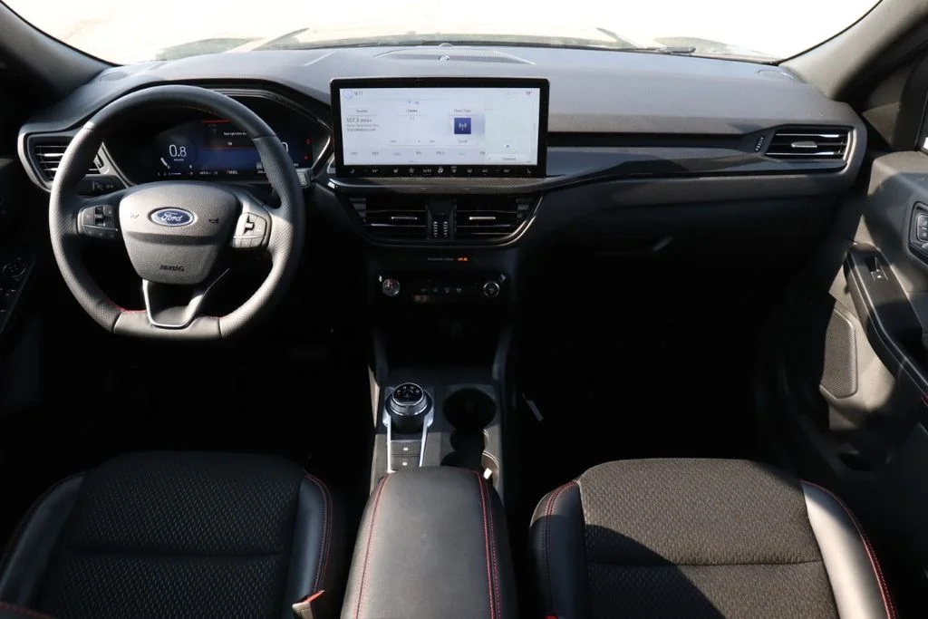 New 2025 Agate Black Metallic Ford ST-Line Select image 12