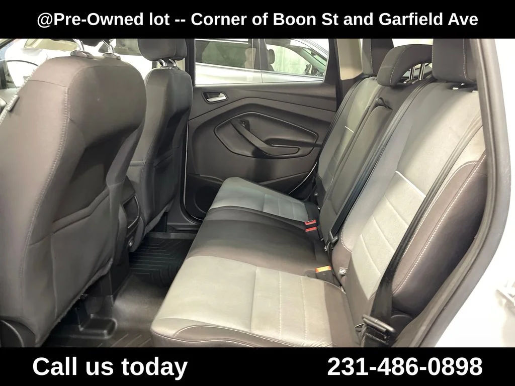 Used 2015 Silver Ford SE image 21