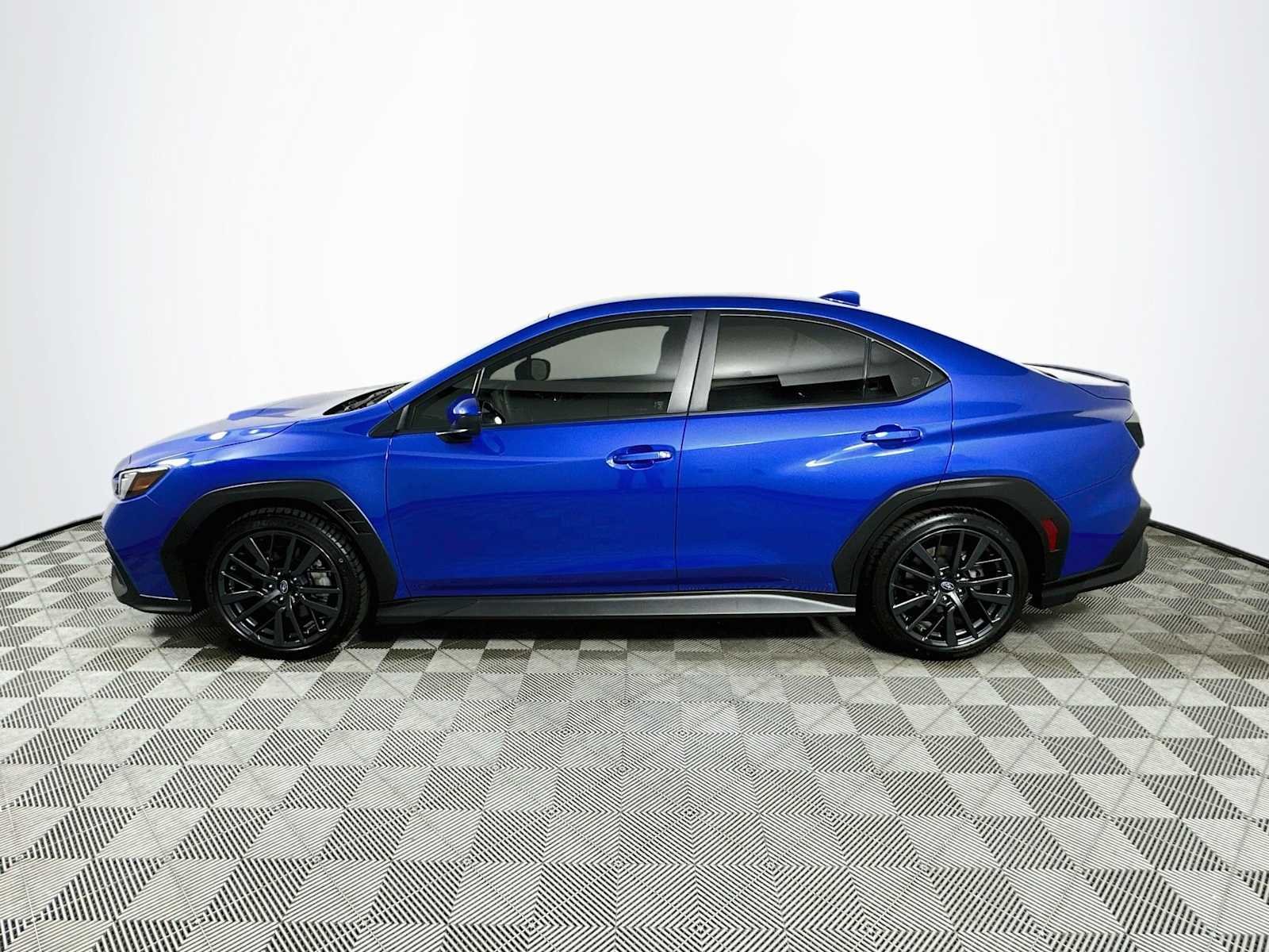 New 2026 WR BLUE PEARL Subaru Premium image 4