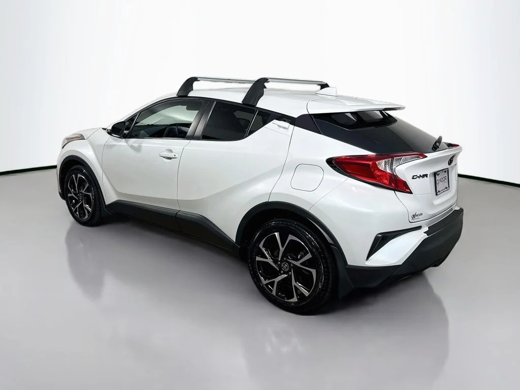 Used 2022 Wind Chill Pearl Toyota XLE image 5