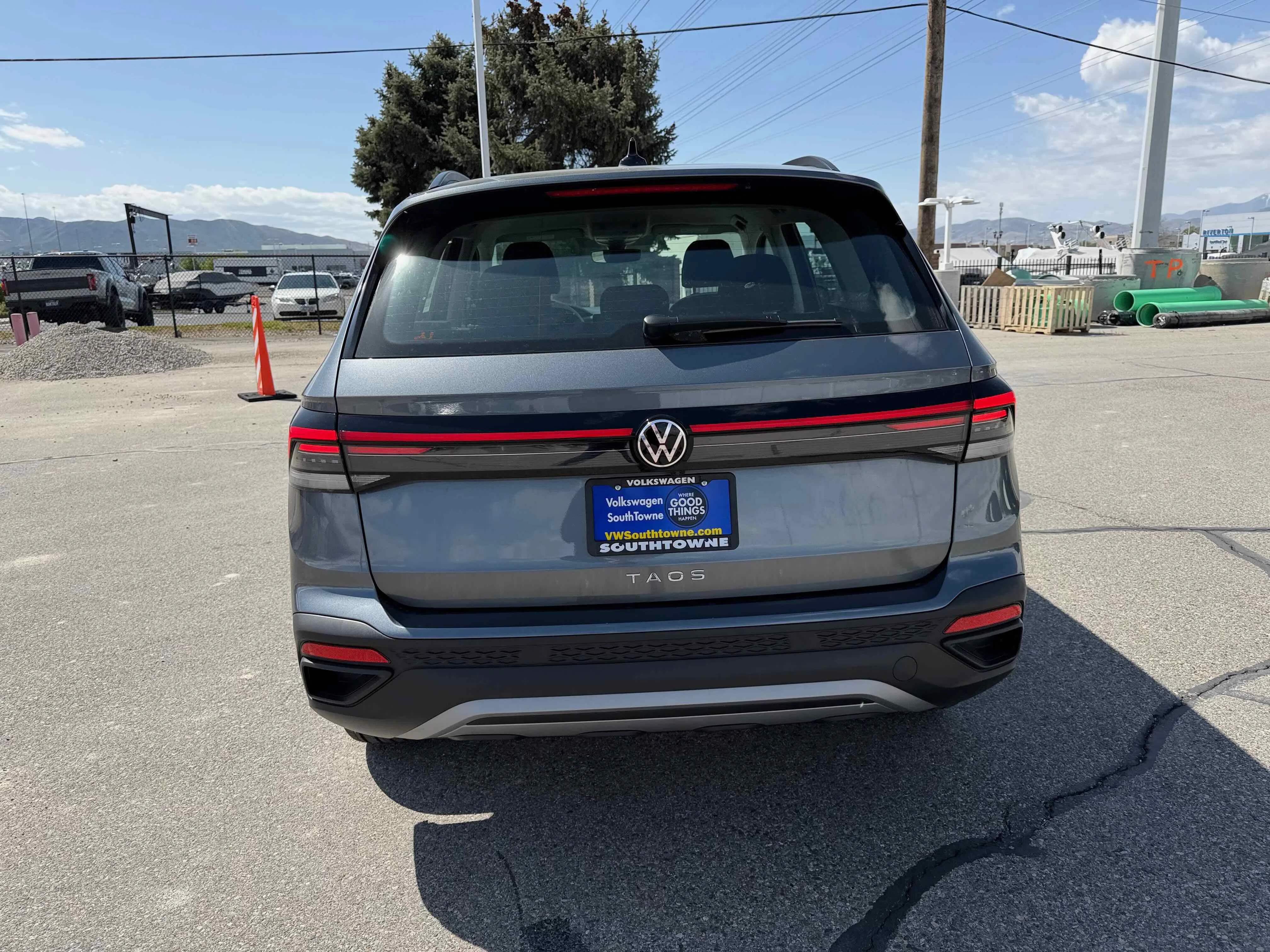 New 2026 Platinum Gray Volkswagen S image 6