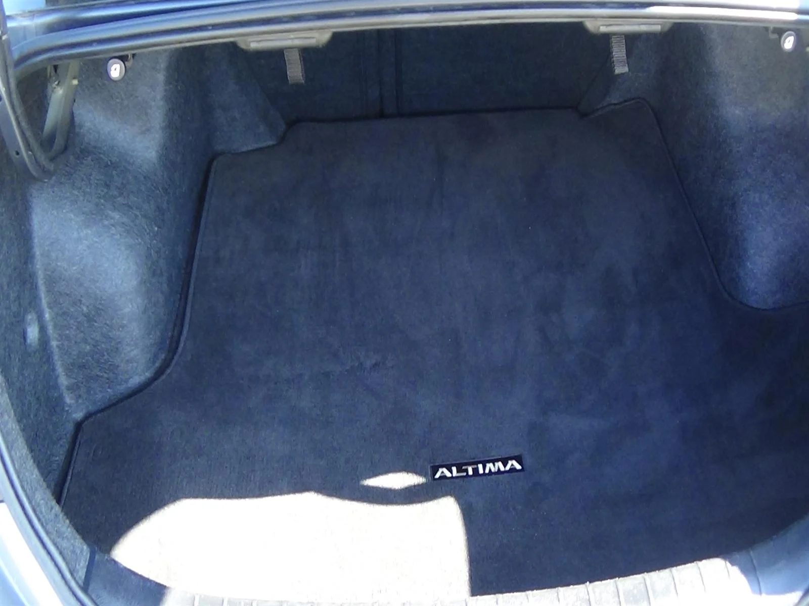 Used 2025 Gun Metallic (kad) Nissan 2.5 SV image 10