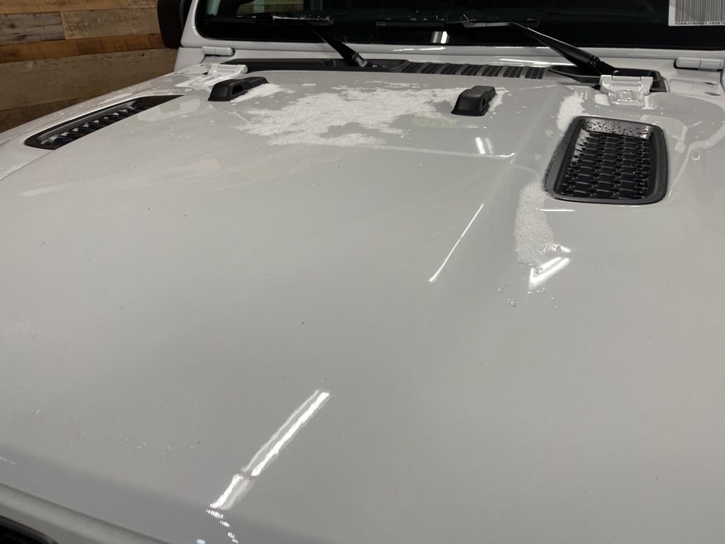 New 2026 Bright White Clearcoat Jeep Rubicon image 10