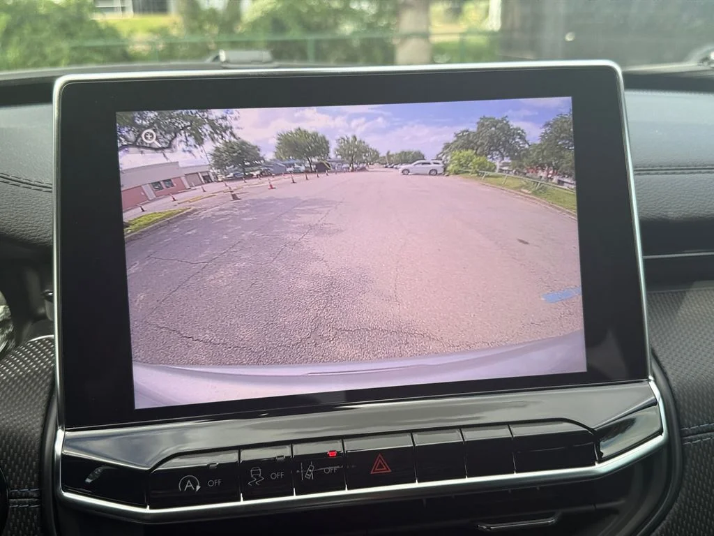 New 2026 Silver Jeep Latitude image 25