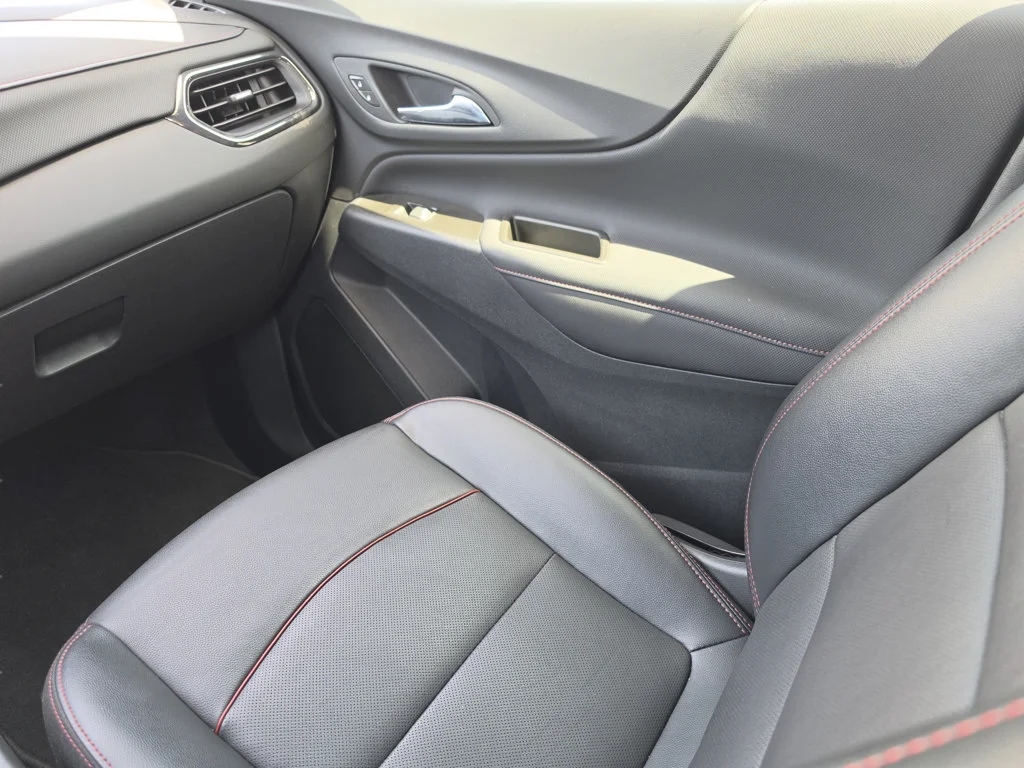 Used 2023 White Chevrolet RS image 22