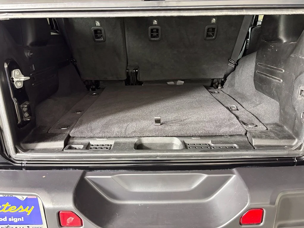 Used 2025 Black Jeep Rubicon image 38