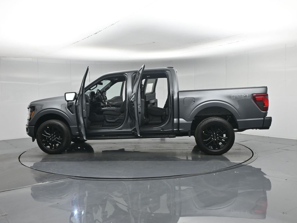 New 2026 Carbonized Gray Metallic Ford XLT image 36