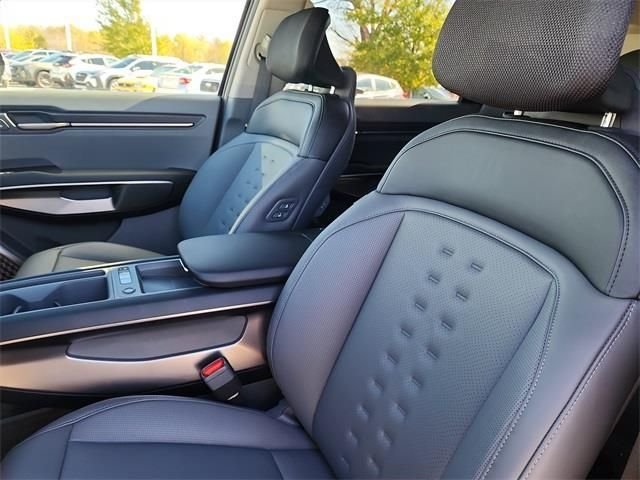 2026 Kia EV9 Wind - Photo 13