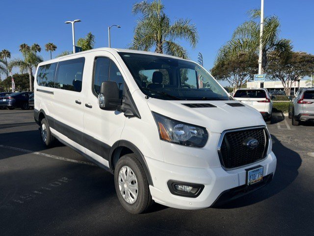 Used 2023 Oxford White Ford XLT image 4