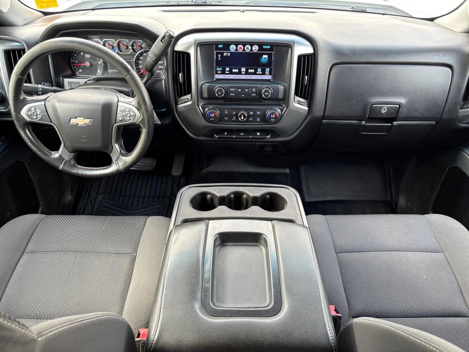 Used 2017 White Chevrolet LT * Available Until Exported to USA * image 12