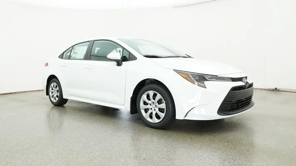 New 2026 Ice Cap Toyota LE image 9