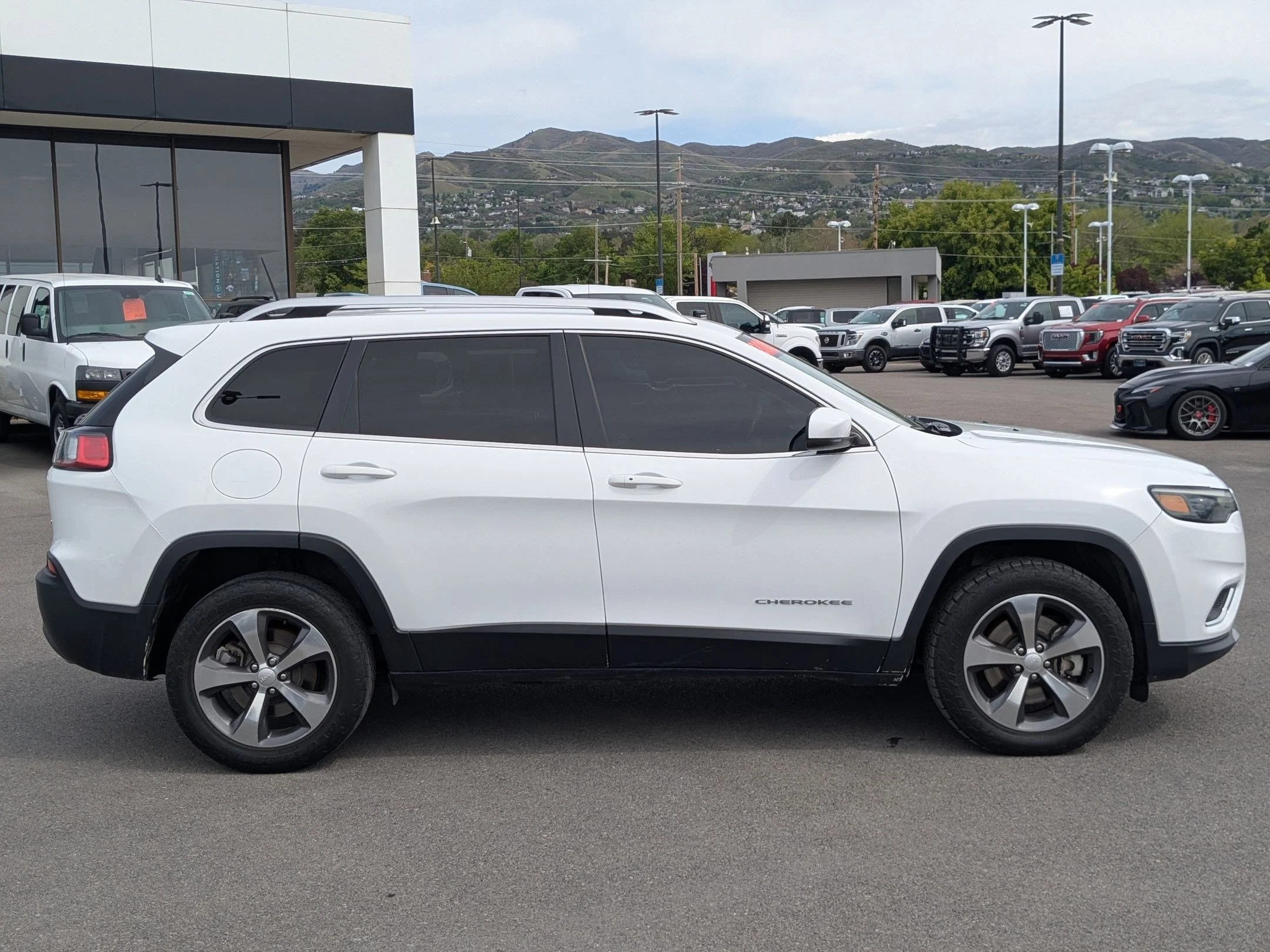 Used 2020 Bright White Clearcoat Jeep Limited image 7