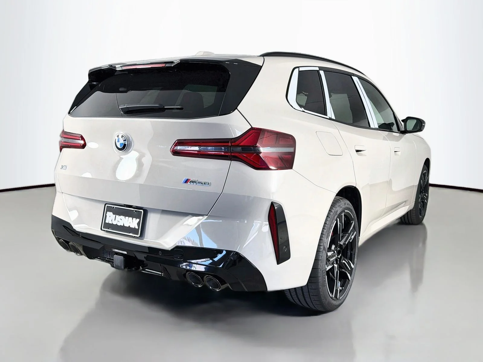 New 2026 Dune Grey Metallic BMW M50 xDrive image 7