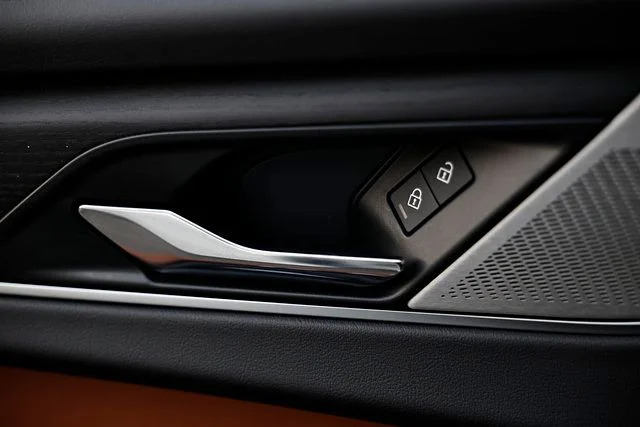 2026 Jaguar F-Pace R-Dynamic S - Photo 16