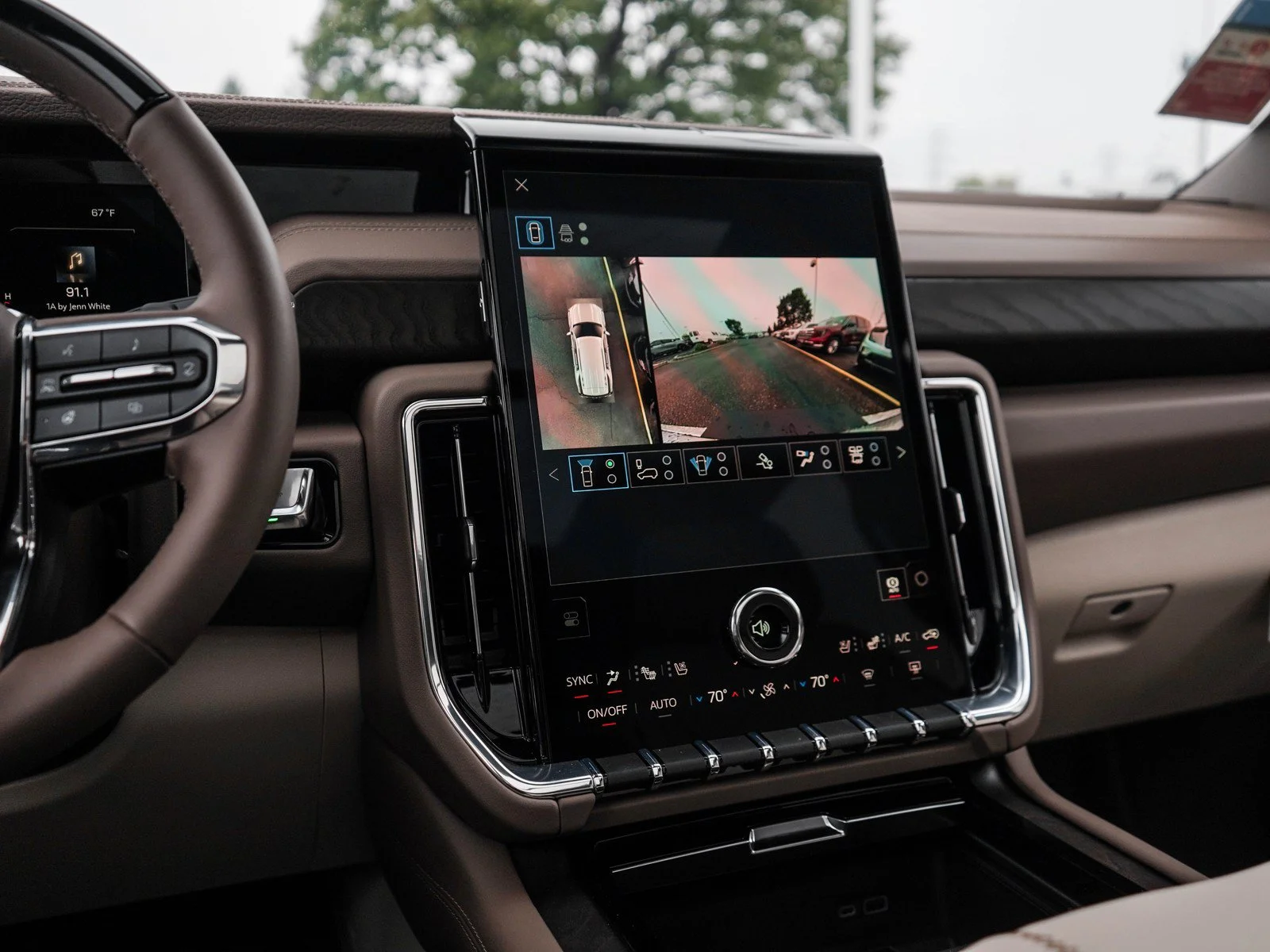 2026 GMC Yukon Denali - Photo 27