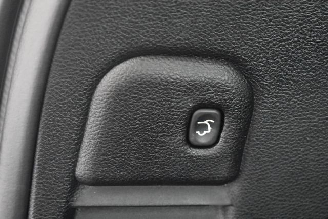 Used 2017 Black Jeep Limited image 24