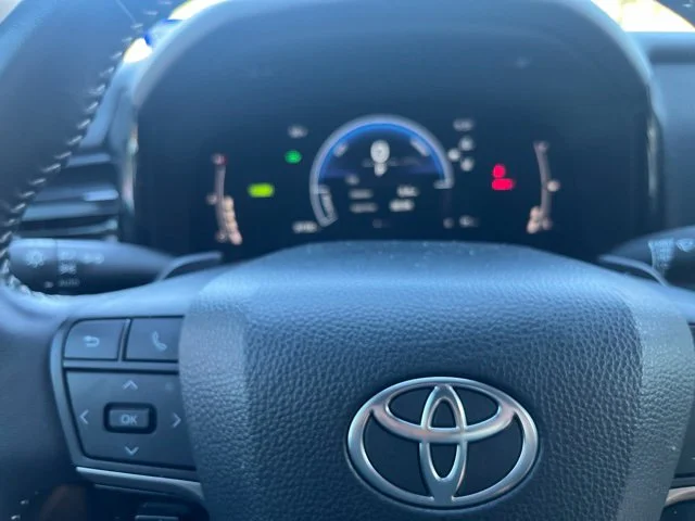 Used 2025 White Toyota SE image 14