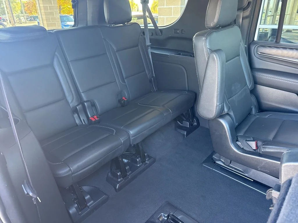 Used 2023 Blue GMC Denali image 27