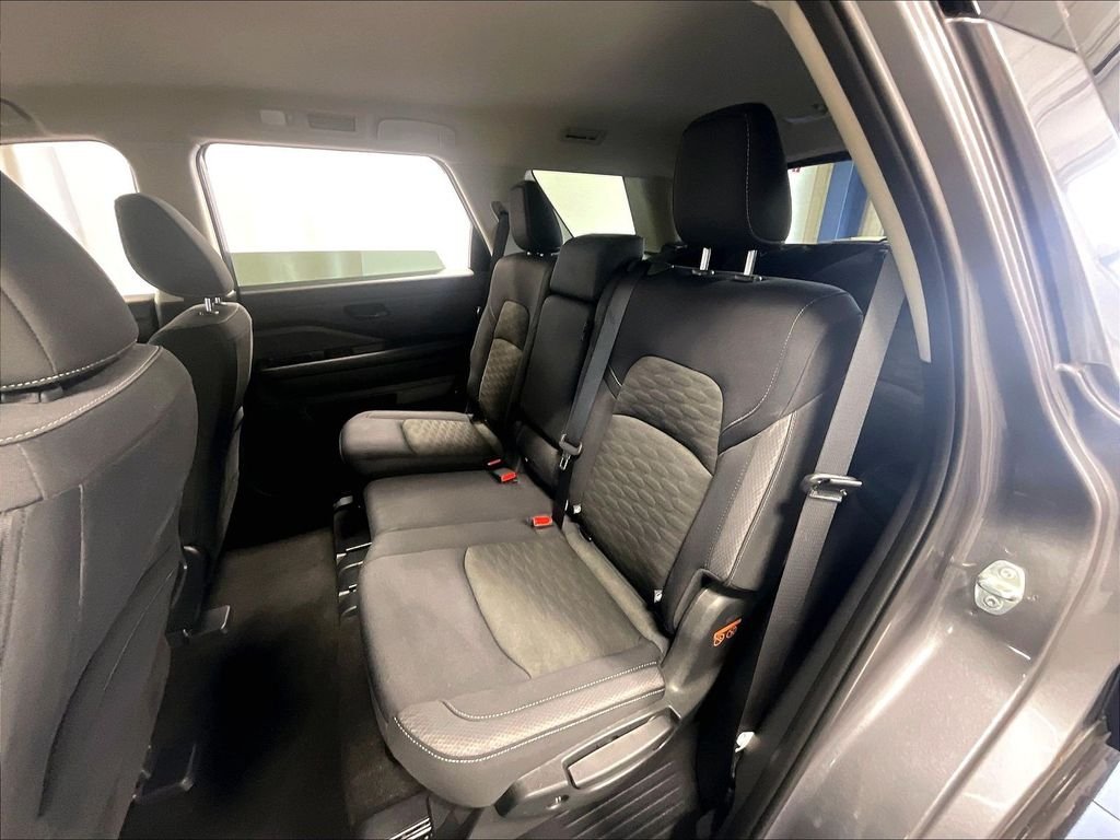 Used 2023 Gray Nissan SV image 15