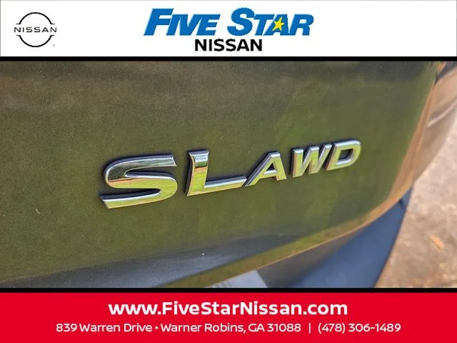 Used 2023 Gray Nissan SL image 9