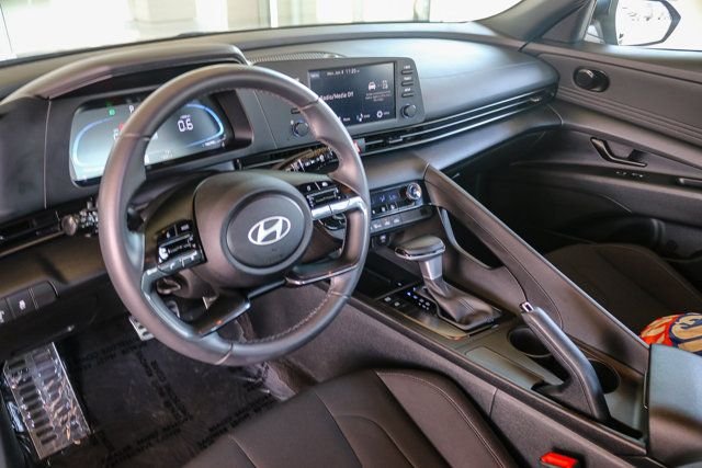 Certified Used 2025 Gray Hyundai SEL Sport image 25
