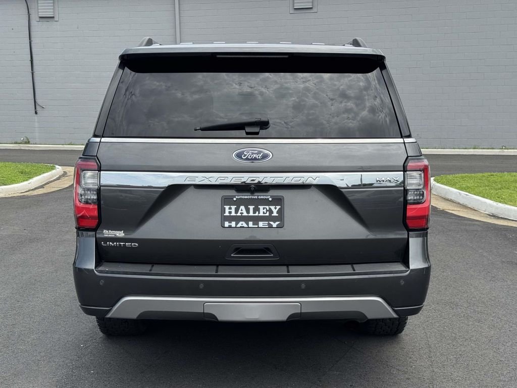Used 2018 Gray Ford Limited image 24