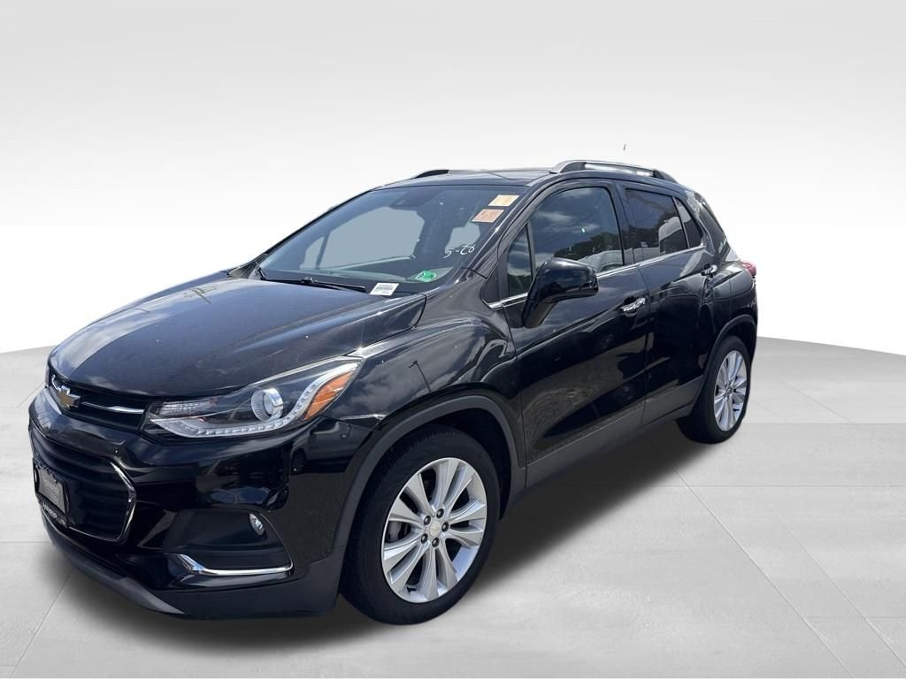 Used 2018 Black Chevrolet Premier image 3