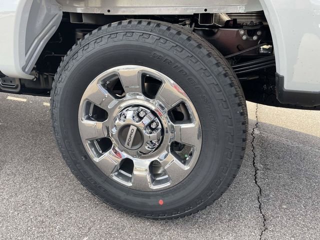 New 2026 Avalanche Ford Lariat image 4