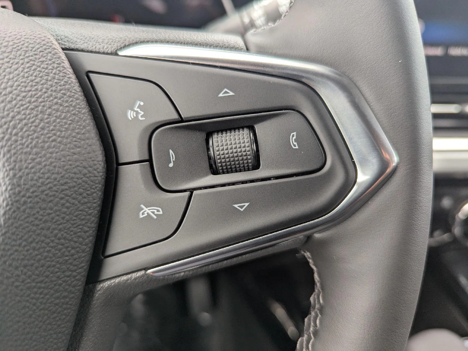 2026 Chevrolet Trax LT - Photo 43