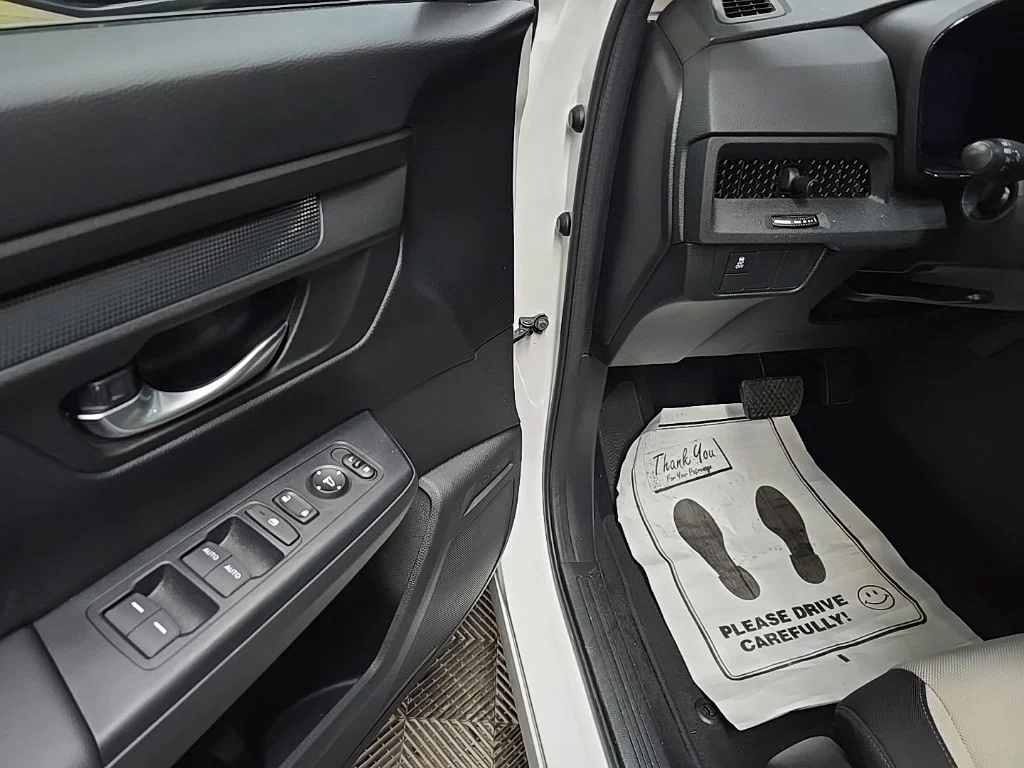 Used 2024  Honda EX image 29