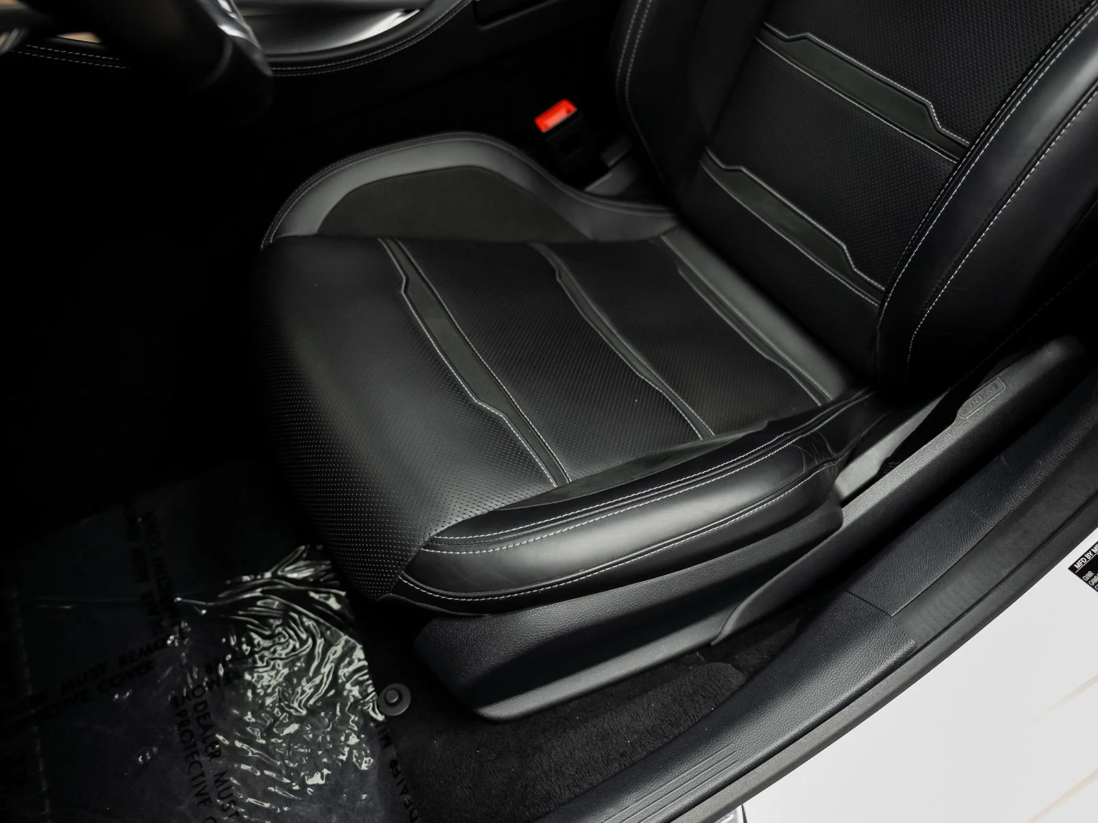 Used 2020 White Mercedes-Benz Base image 38