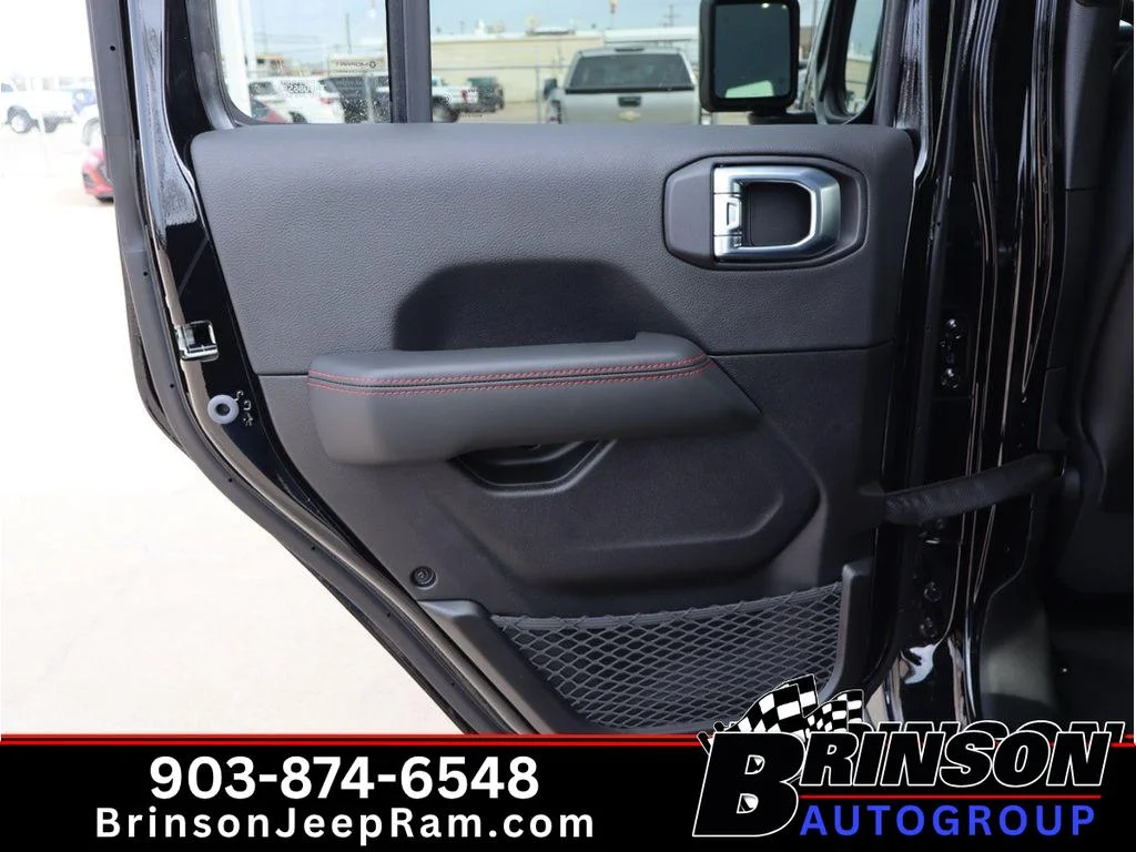 New 2026 Black Clear-Coat Exterior Paint Jeep Moab 392 image 6