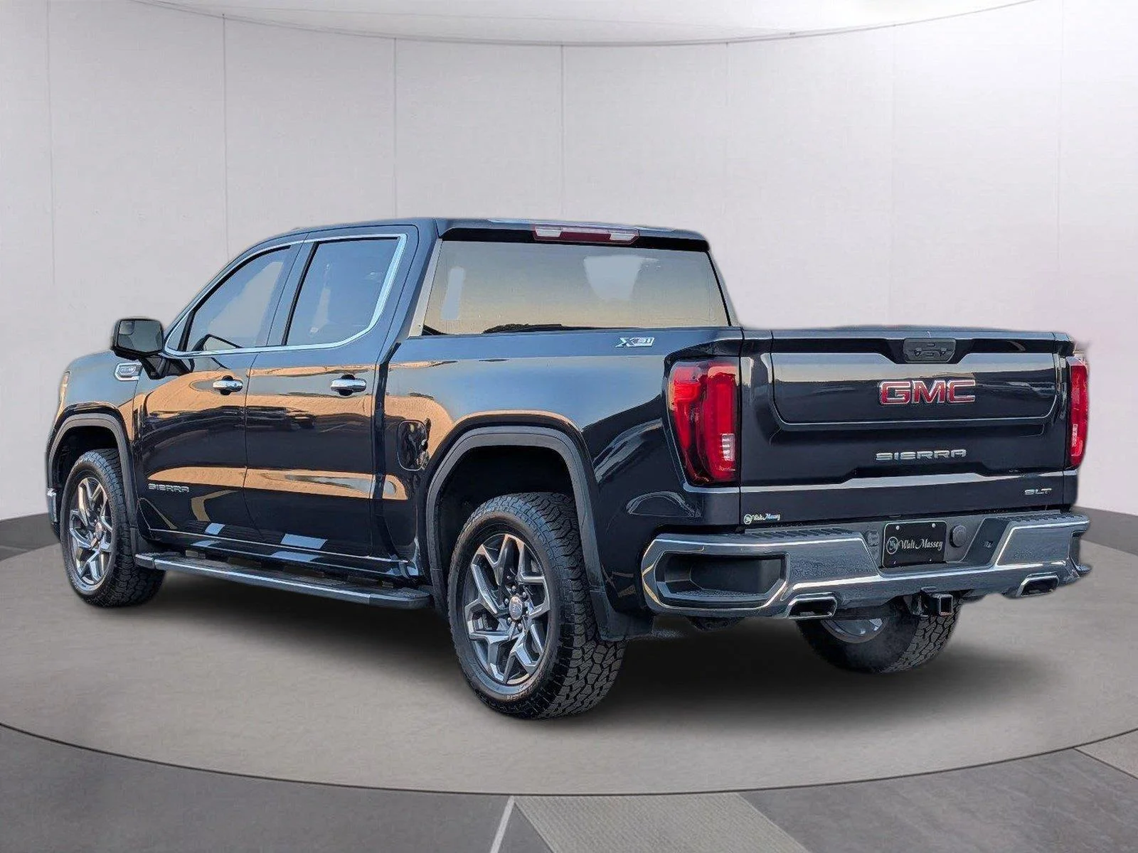 Certified Used 2023 TITANIUM RUSH METALLIC GMC SLT image 3