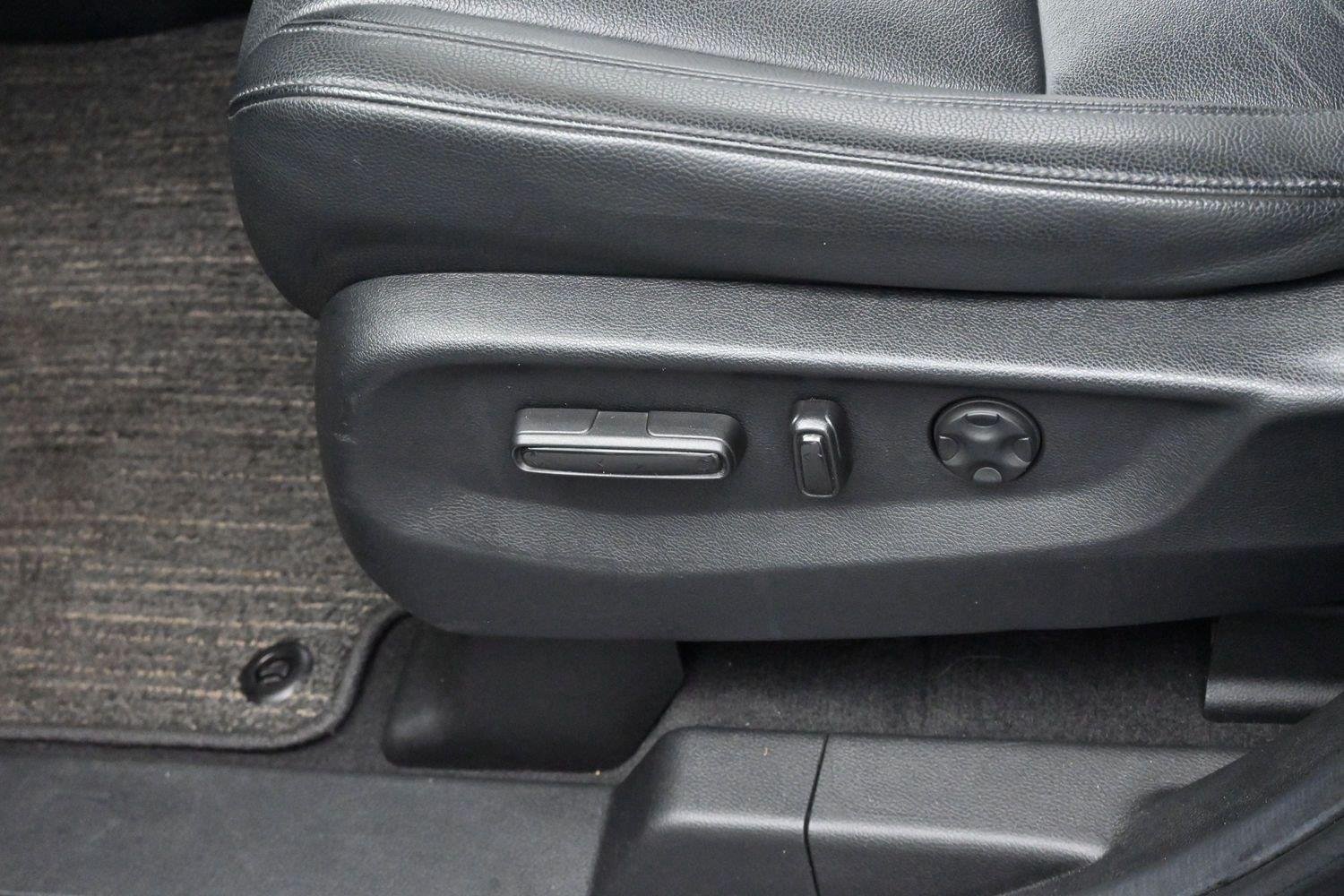 Used 2025  Honda EX-L image 16
