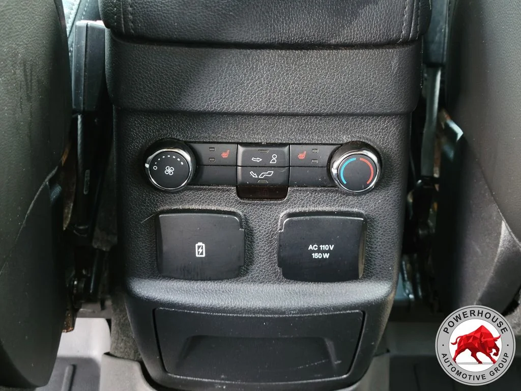 Used 2016 Black Ford Limited image 18