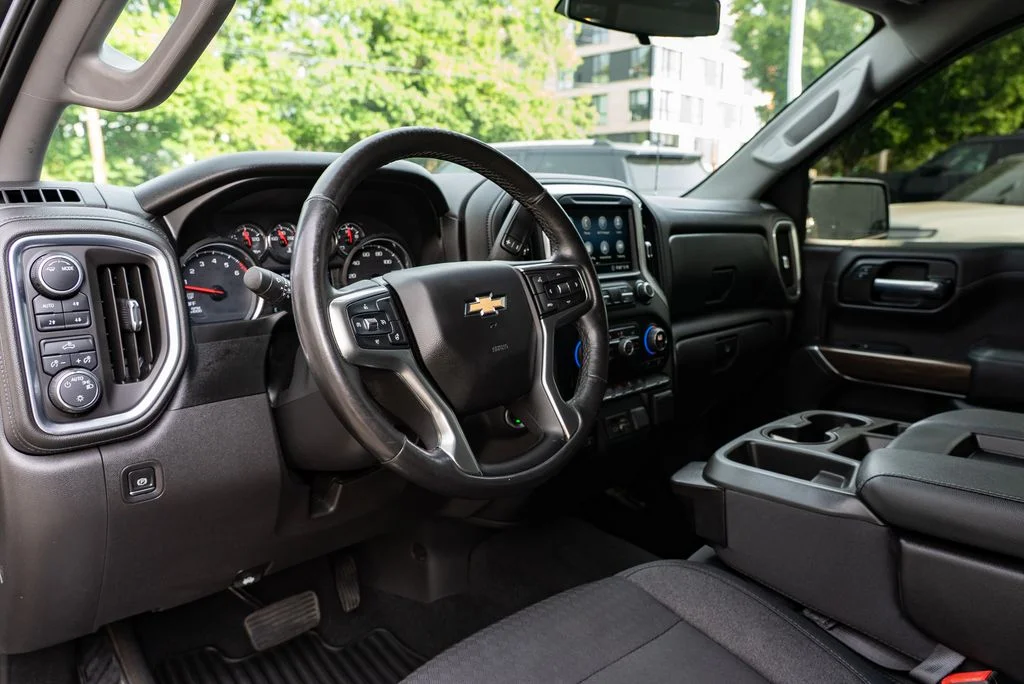 Used 2020 Black Chevrolet LT image 22