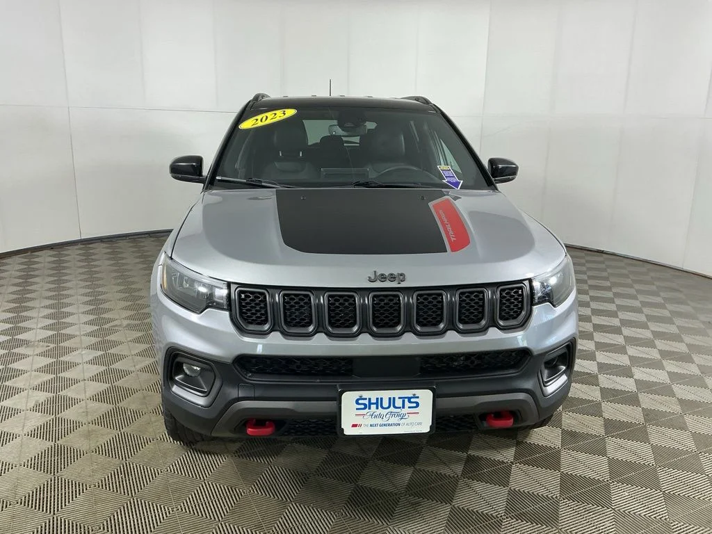 Certified Used 2023 Silver Jeep Trailhawk image 3