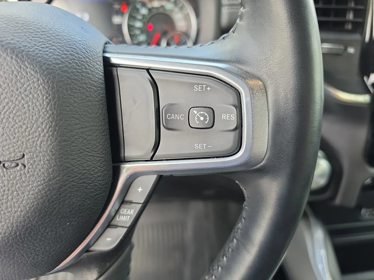 Used 2023 Granite Crystal Metallic Clearcoat Ram Laramie image 35