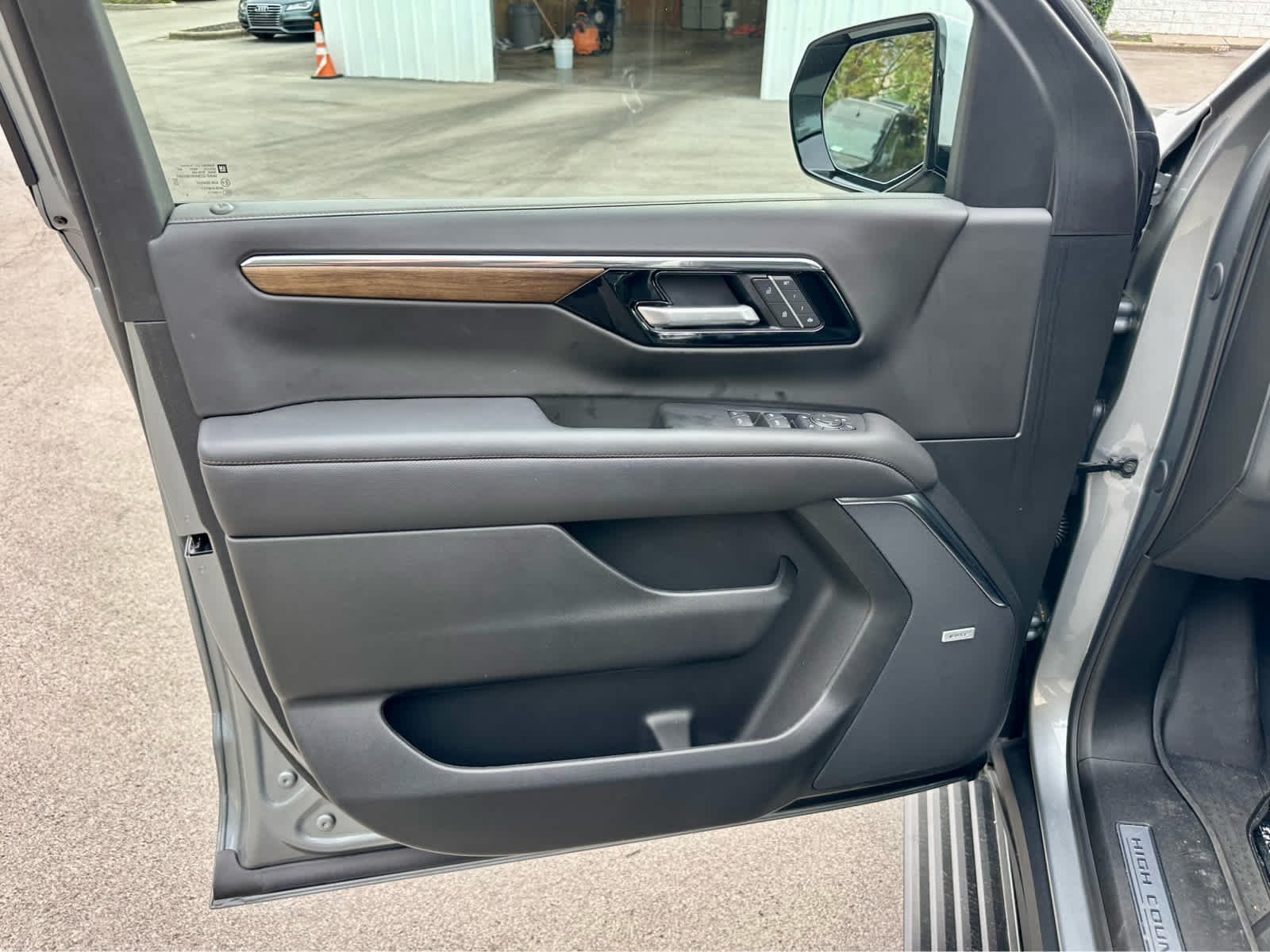 Used 2025 Sterling Gray Metallic Chevrolet High Country image 10
