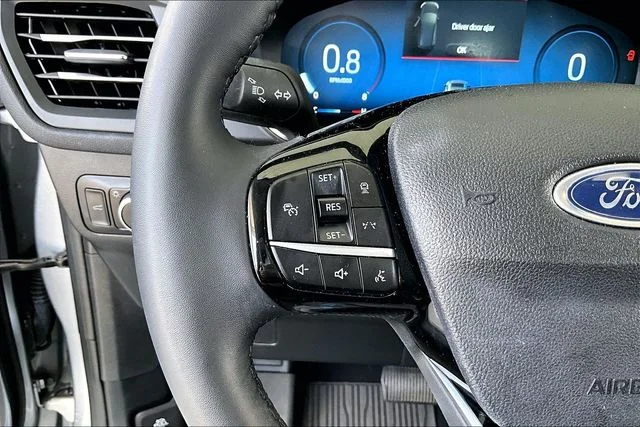 Used 2023 Silver Ford Platinum image 10