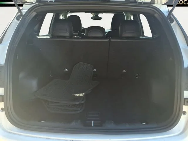 Used 2025  Jeep Trailhawk image 24