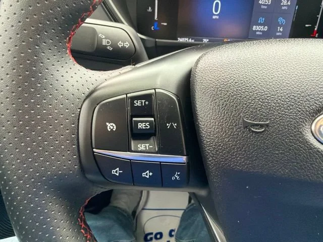 Used 2025 Gray Ford ST-Line image 33