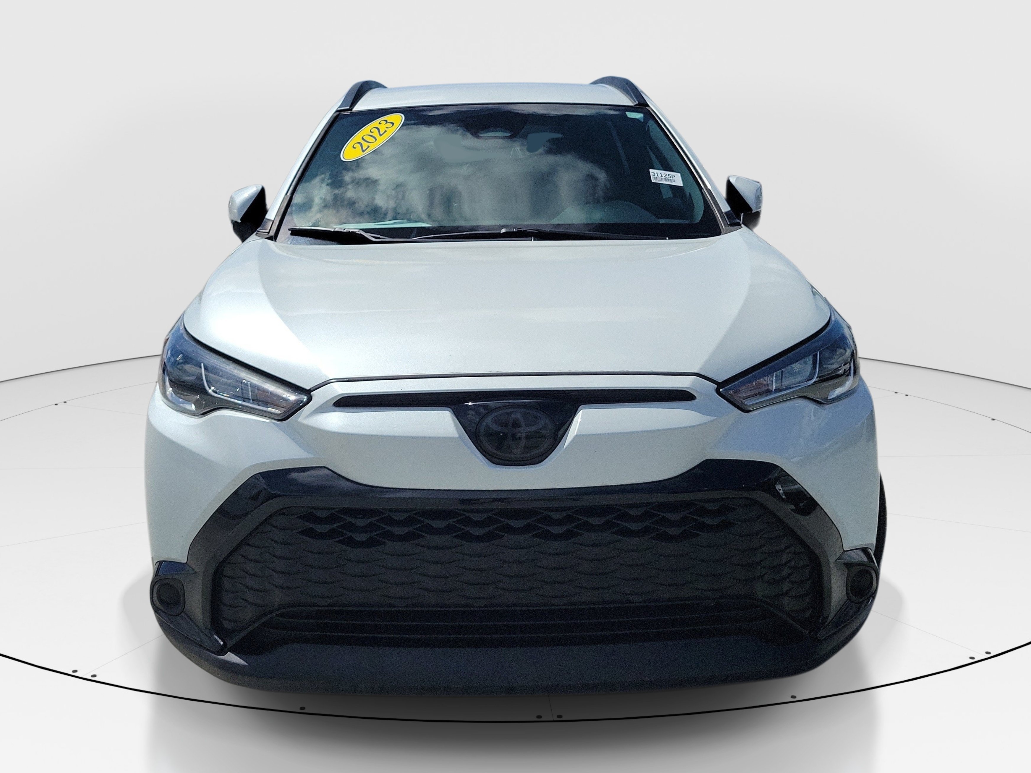 Used 2023 Pearl Toyota Hybrid SE image 2