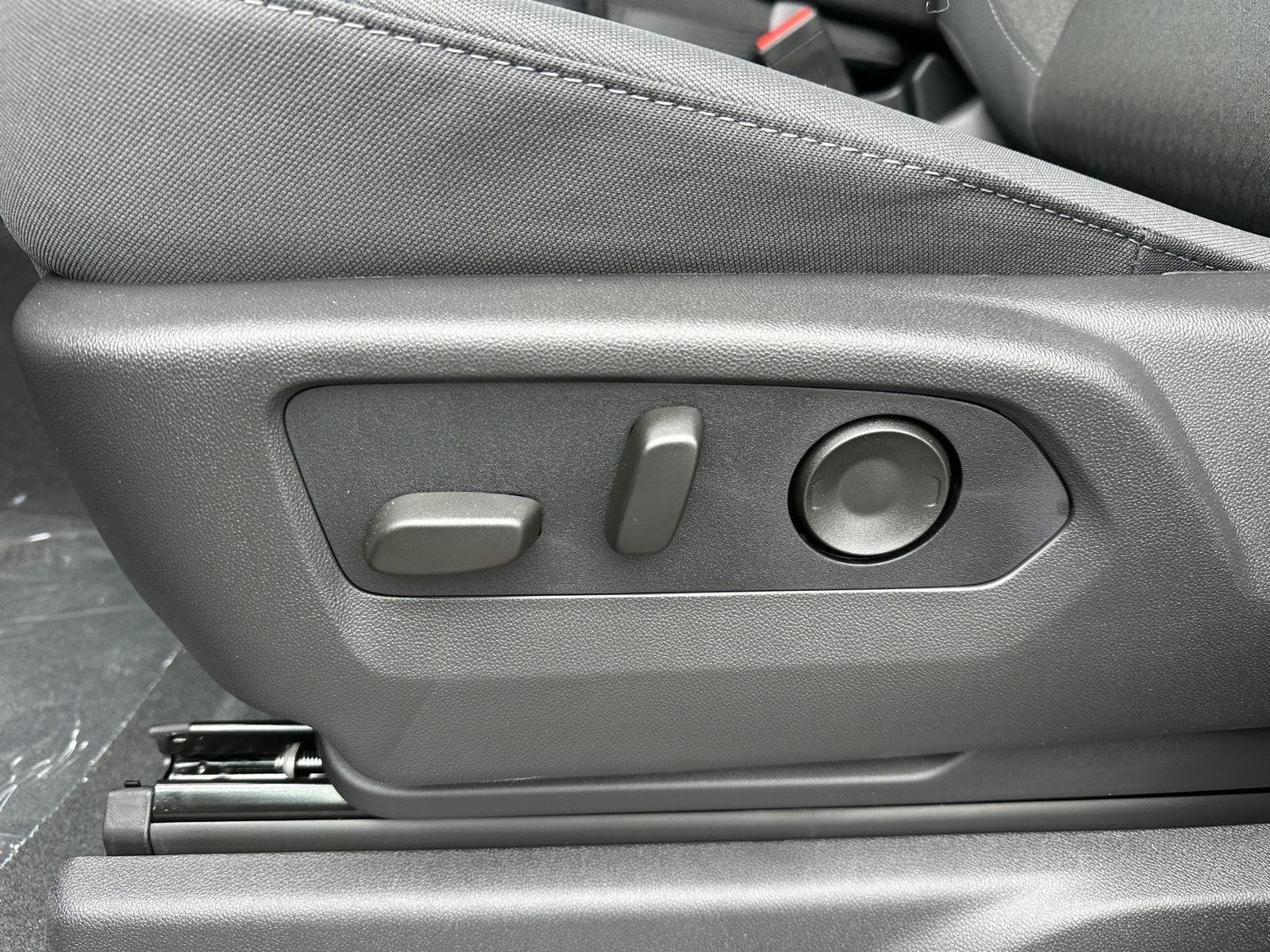 2026 Chevrolet Silverado 1500 Custom - Photo 22