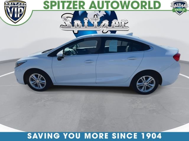 Used 2017 SUMMIT WHITE Chevrolet LT image 5
