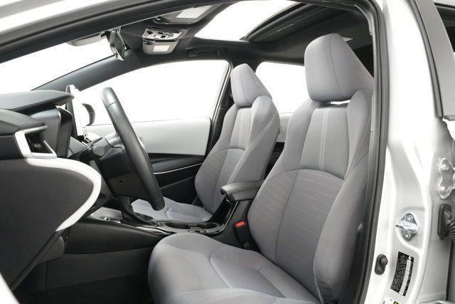 Certified Used 2025 CLASSIC SILVER METALLIC Toyota  image 31