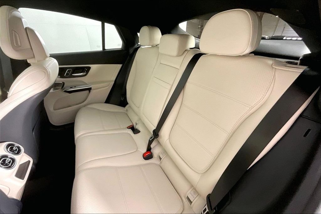 New 2026 Black Mercedes-Benz GLC 300 image 10