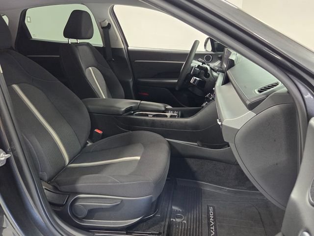 Used 2024 Gray Hyundai SEL image 16