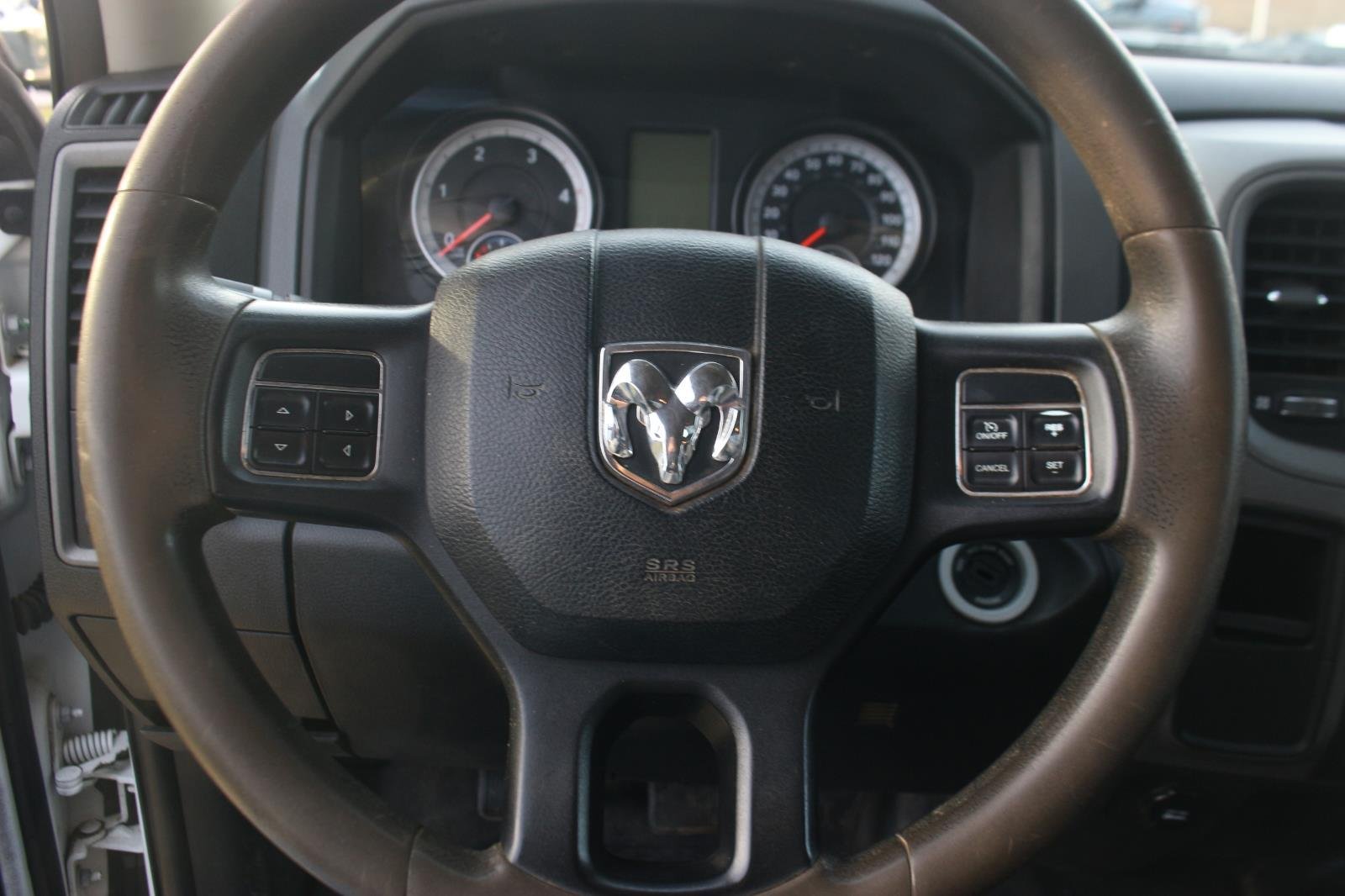 Used 2014 Bright White Clearcoat Ram Tradesman image 15