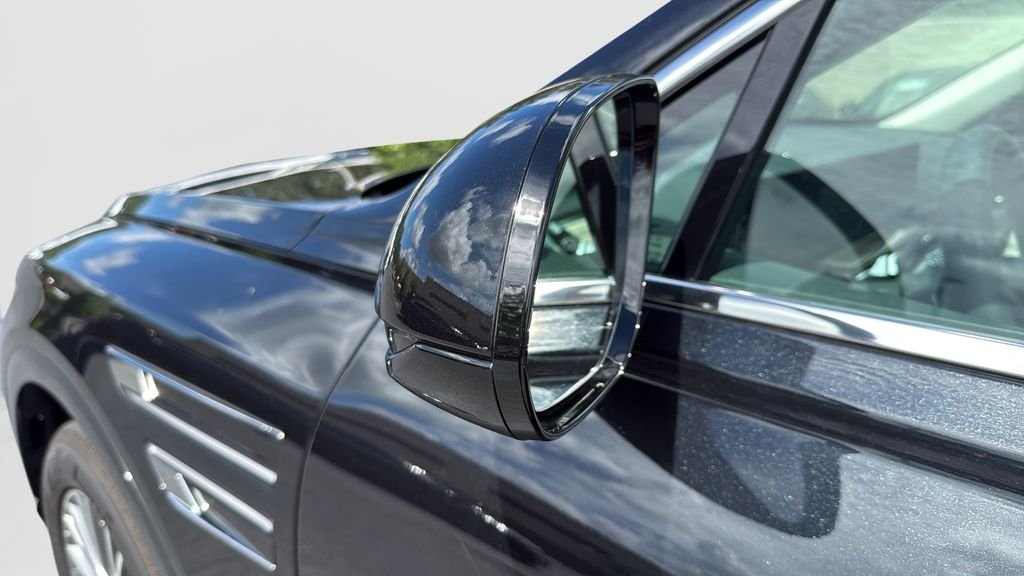 2026 GENESIS GV80 Standard - Photo 11